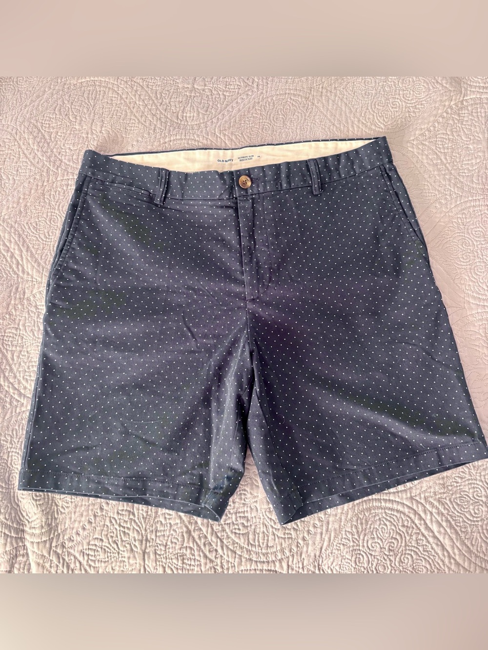 NWOT Men’s 38 Navy Dot Slim Shorts Old Navy